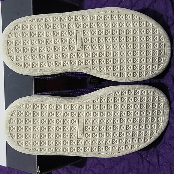 Puma x Batman Catwoman Black and Purple suede kids size 13C - Picture 5 of 6